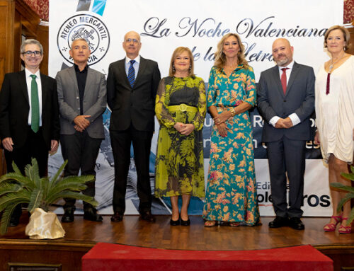 El Ateneo entrega sus premios literarios y homenajea a Marta Robles en la IV Noche Valenciana de las Letras