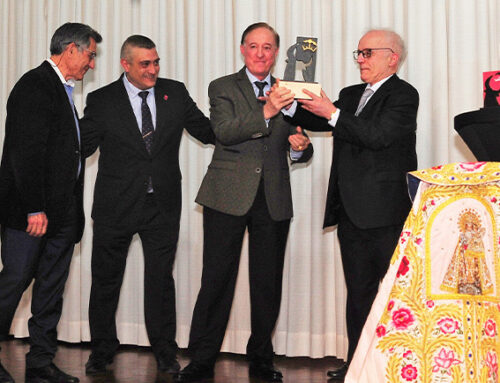 La Federación Taurina Valenciana premia a la Tertulia Taurina por "sus 30 años de promoción y defensa de la tauromaquia"